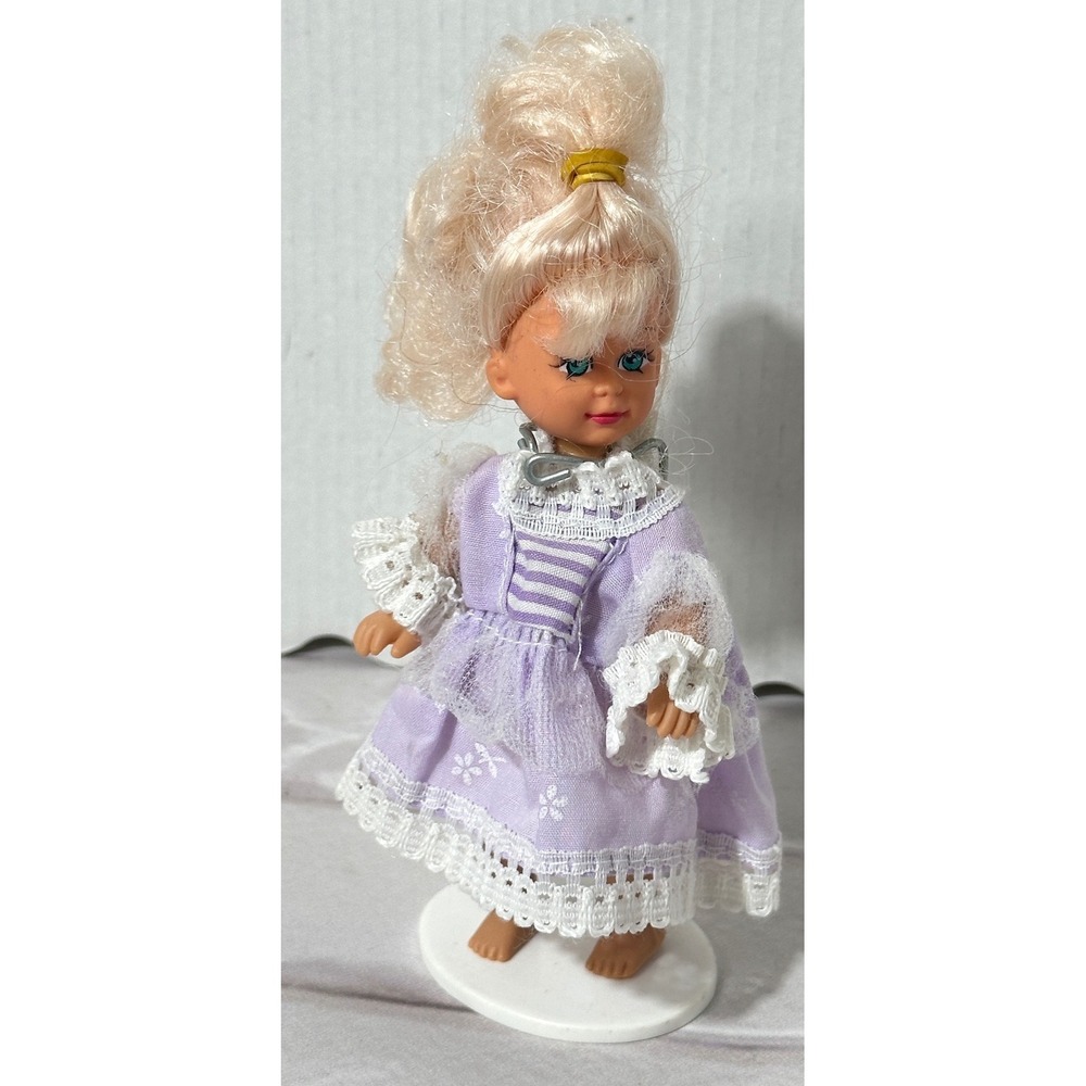 Vintage 1995 Kid Kore‎ Small Blonde Doll Lavender Lace Dress 5 inch